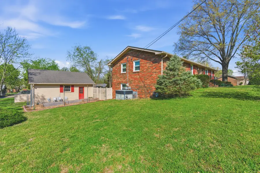 288 Indian Lake Rd, Hendersonville, TN 37075 - #3