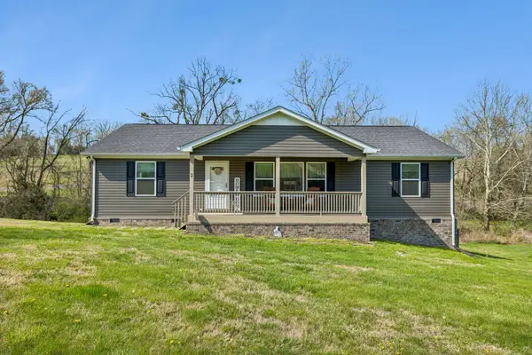 2 Hickman Creek Rd N, Hickman, TN 38567