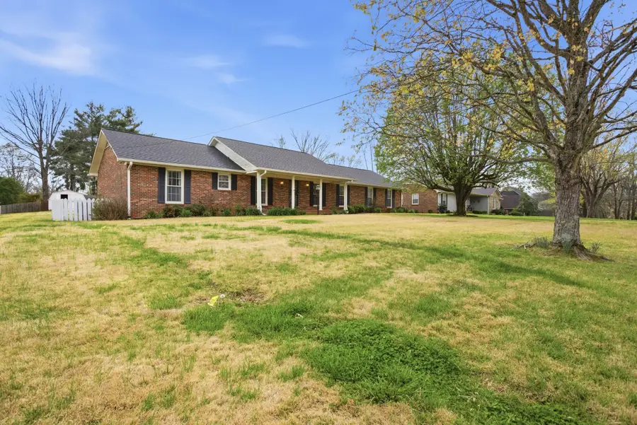 1403 Timberwood Dr, Columbia, TN 38401 - #2
