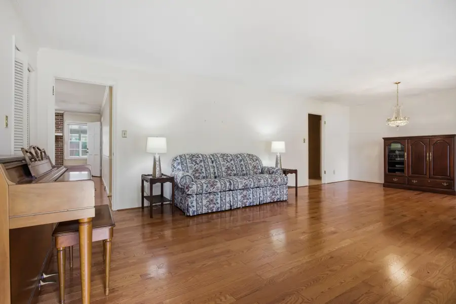 1403 Timberwood Dr, Columbia, TN 38401 - #3