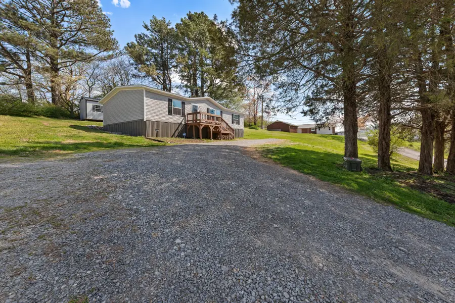 125 Hailey Ave, Carthage, TN 37030 - #2