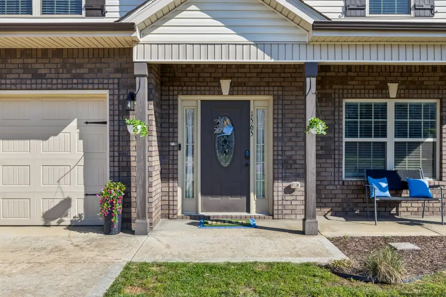 1565 Kestrel Dr, Clarksville, TN 37040 - #2