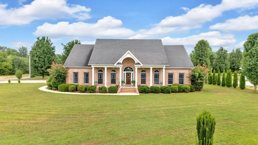 594 Waters Edge Dr, Estill Springs, TN 37330 - #3