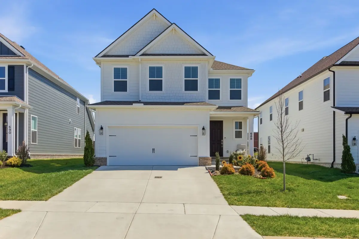 688 Conifer Dr, Spring Hill, TN 37174 - #1