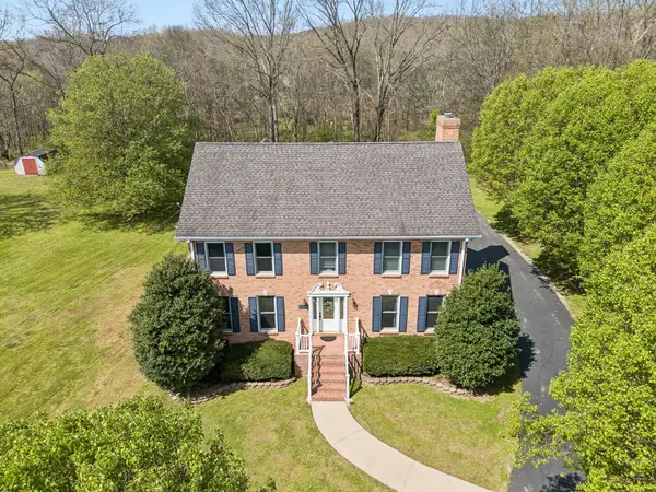 1141 John Sharp Rd, Columbia, TN 38401