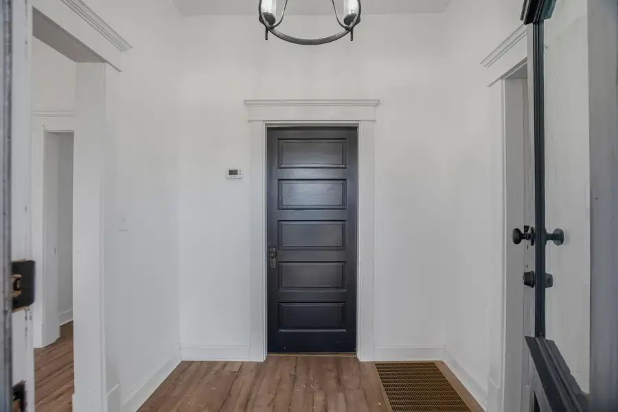 204 Winters St, Adams, TN 37010 - #3