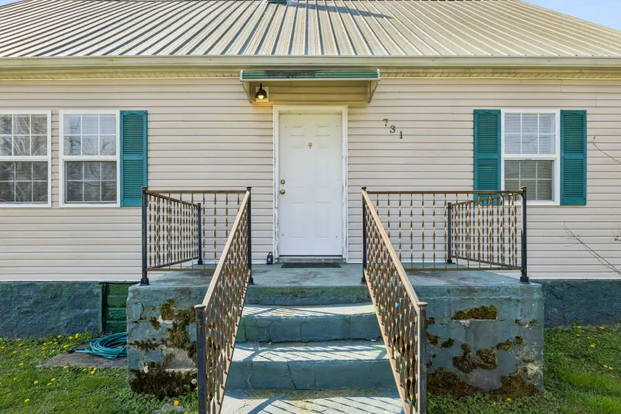 731 Cedar St, Lewisburg, TN 37091 - #2