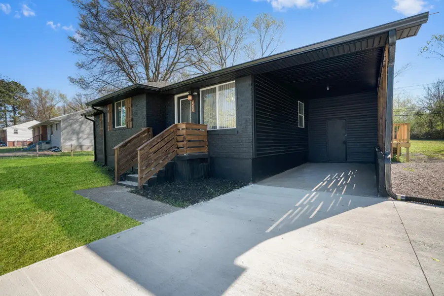 116 Yorktown Rd, Clarksville, TN 37042 - #2