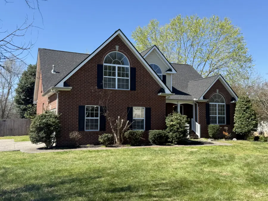 1247 Wentworth Dr, Gallatin, TN 37066 - #2