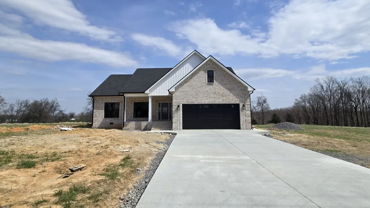 241 Marys Ln, Lafayette, TN 37083 - #1