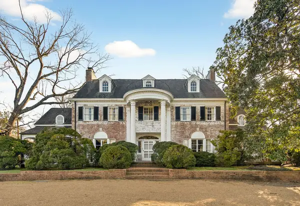 225 Deer Park Dr, Nashville, TN 37205