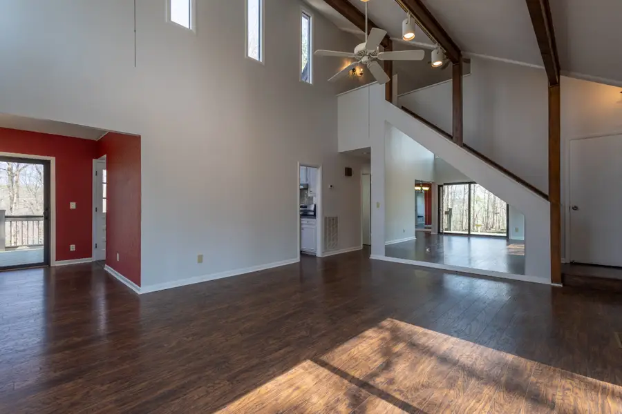 105 Woodmont Dr, Tullahoma, TN 37388 - #2