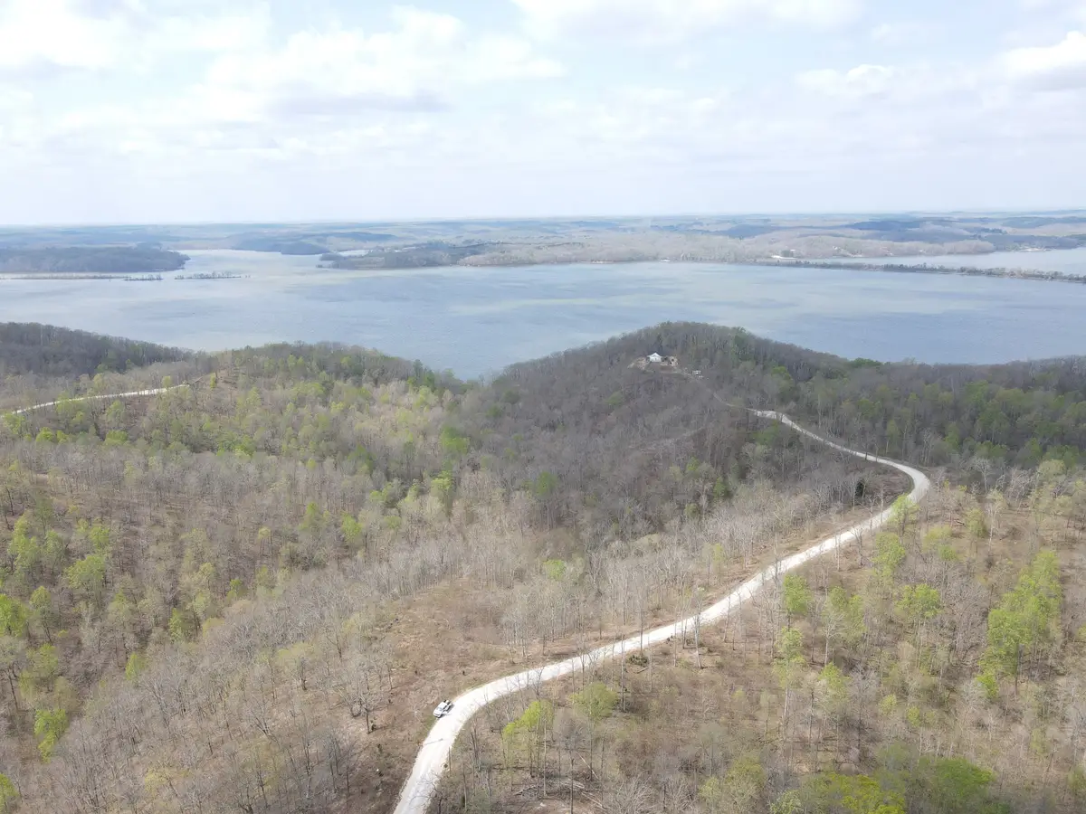 18 Lake Ridge Dr, Stewart, TN 37175 - #1