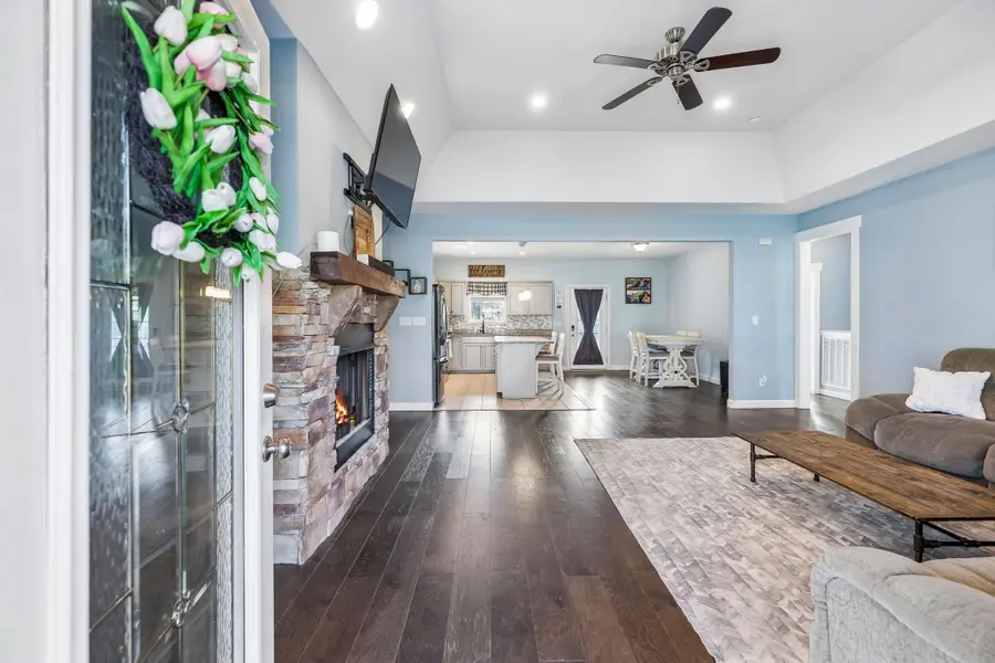 702 Forrest Dr, Tullahoma, TN 37388 - #2