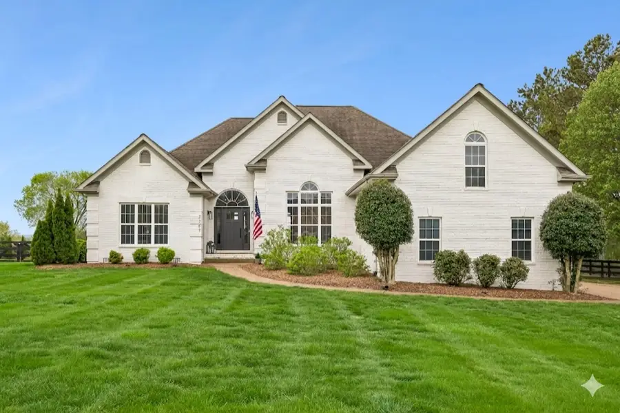 2707 Brenda St, Thompsons Station, TN 37179 - #2