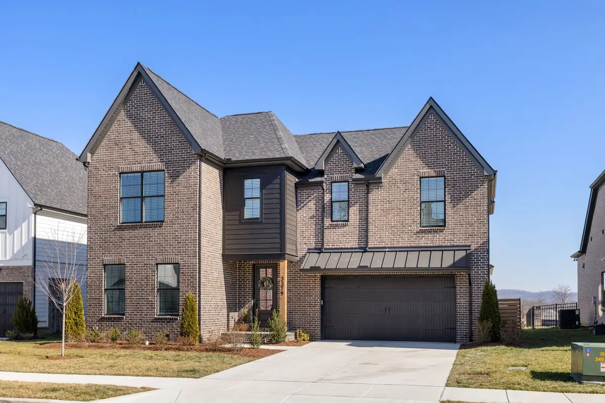 3279 Sassafras Ln, Thompsons Station, TN 37179 - #1