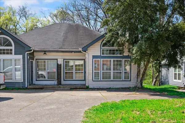 1119 Waggoner Ct W, Nashville, TN 37214