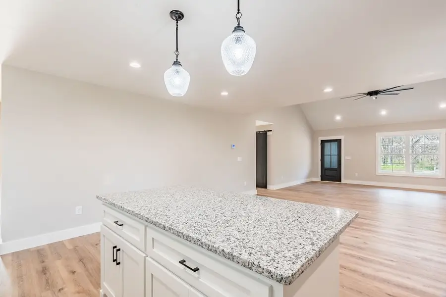 295 Chesnut, Guthrie, KY 42234 - #3