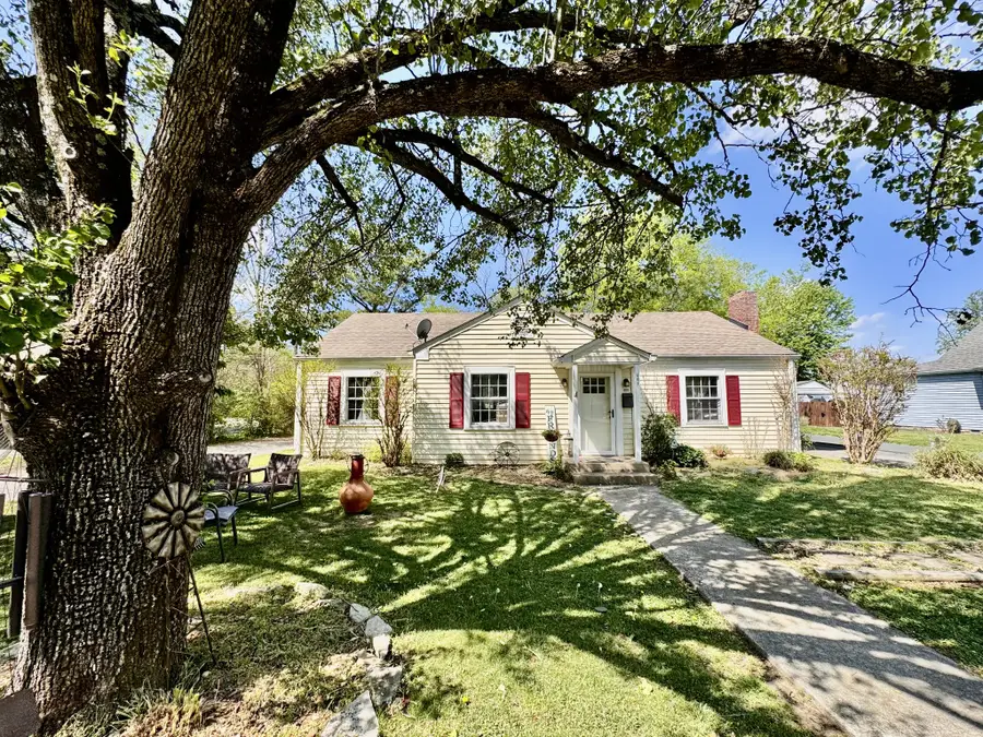 408 S Tarver Ave, Lebanon, TN 37087 - #2