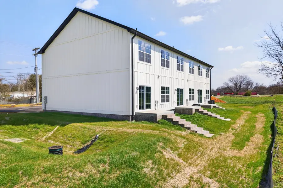 212 W Jere Whitson Rd, Cookeville, TN 38501 - #3