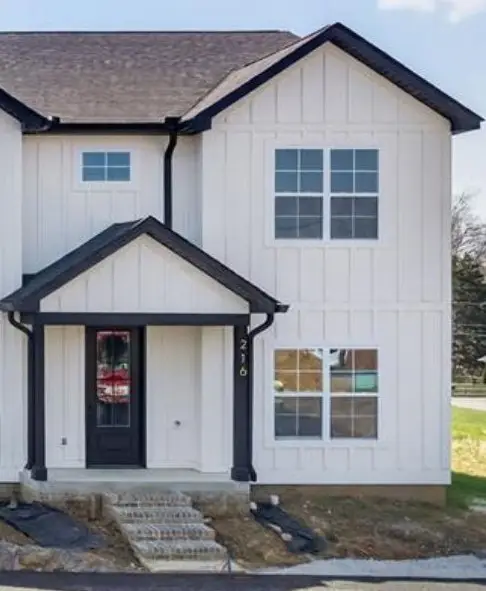 216 W Jere Whitson Rd, Cookeville, TN 38501