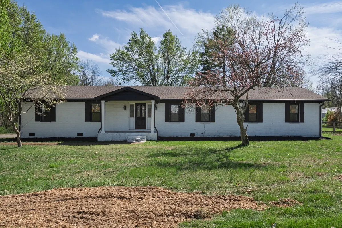 829 Highway 52 E, Portland, TN 37148 - #1