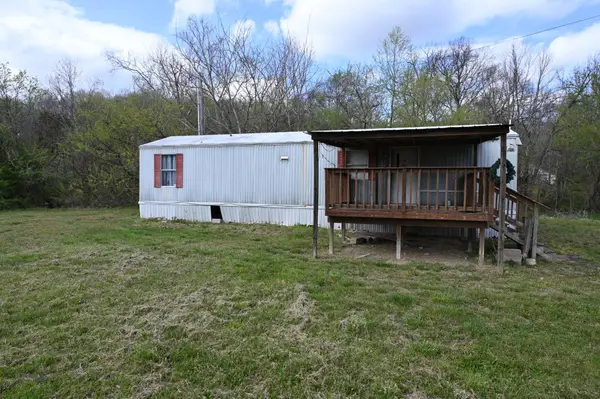 15996 Highway 438 W, Linden, TN 37096