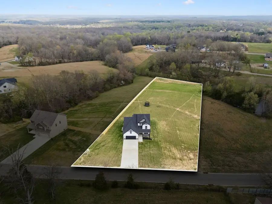 114 Ruby Grant Ln, Southside, TN 37171 - #2