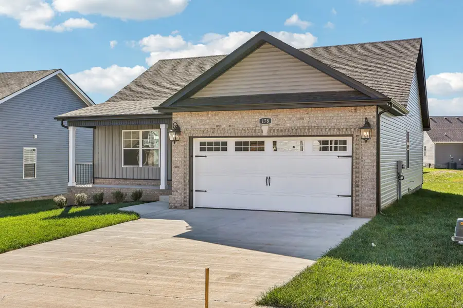 178 Brenda Dr, Clarksville, TN 37040 - #3