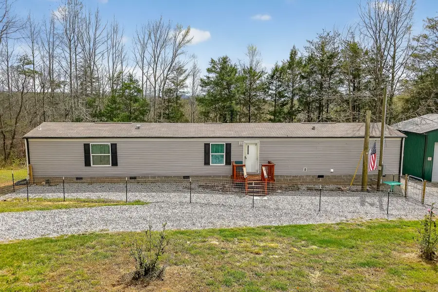 1237 Ridge Rd, Quebeck, TN 38579 - #2