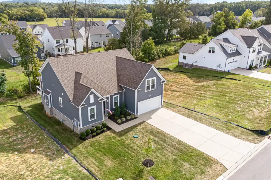 6449 Desmond Ave, Murfreesboro, TN 37128 - #2