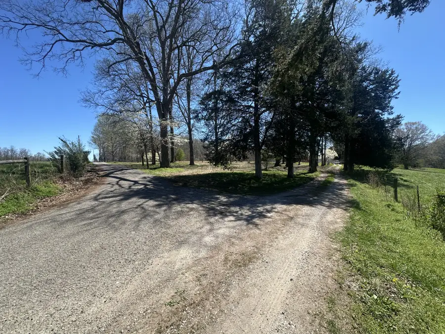 5149 Arnold Thomas Rd, Silver Point, TN 38582 - #3