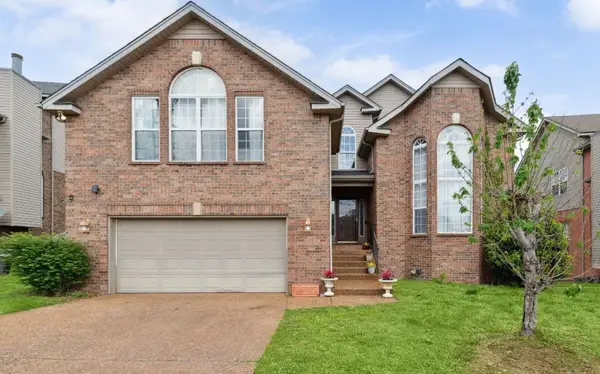 5512 Oak Chase Dr, Antioch, TN 37013