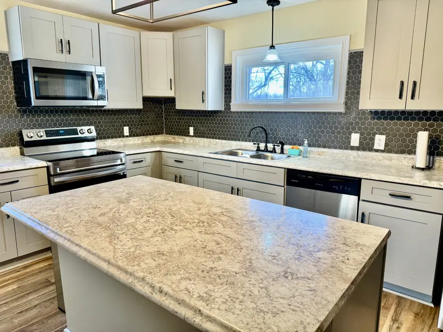 1499 N Liberty Church Rd, Clarksville, TN 37042 - #2