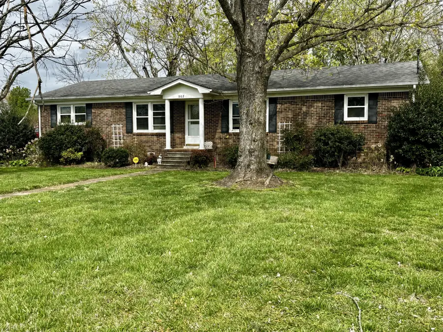 502 Shadow Dr, Shelbyville, TN 37160 - #2