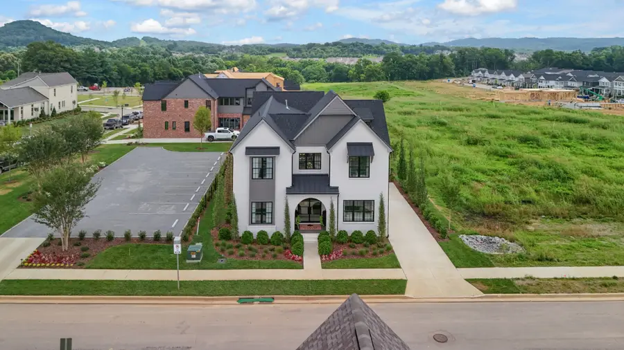 822 Saint Clair Ave, Thompsons Station, TN 37179 - #2