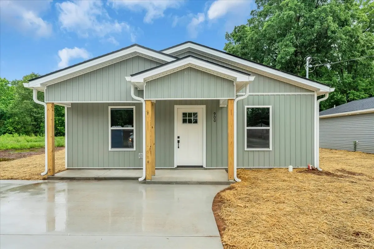 900 East Decherd Street, Tullahoma, TN 37388 - #1