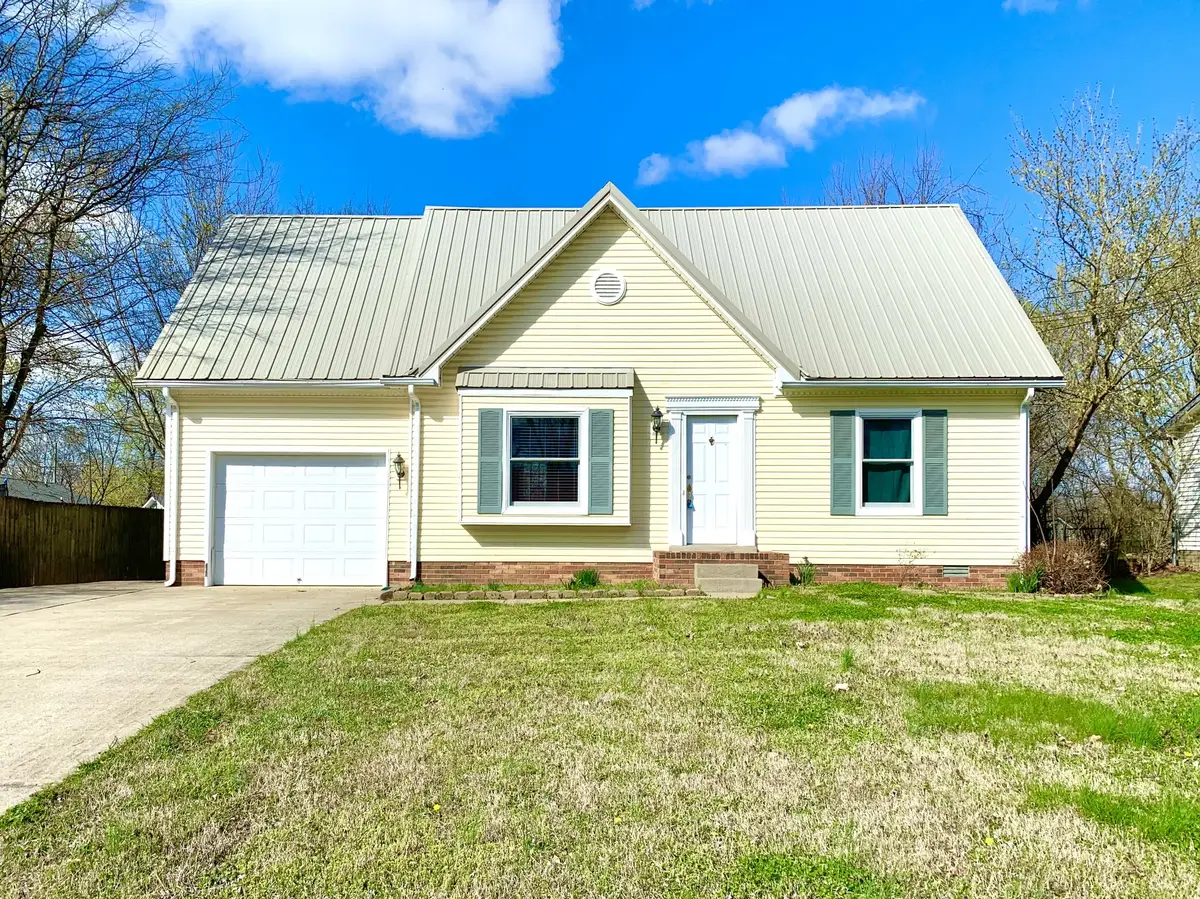 219 Jim Thorpe Dr, Clarksville, TN 37042 - #1