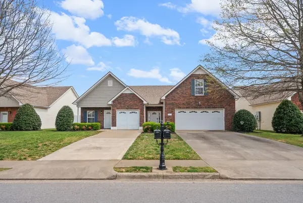 3737 Meadow Ridge Ln, Clarksville, TN 37040