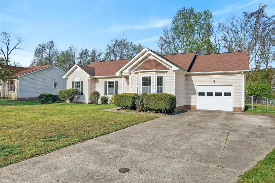 408 Kelsey Dr, Clarksville, TN 37042 - #3