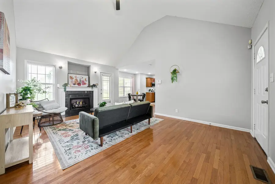 1165 Snoopy Dr, Clarksville, TN 37040 - #3