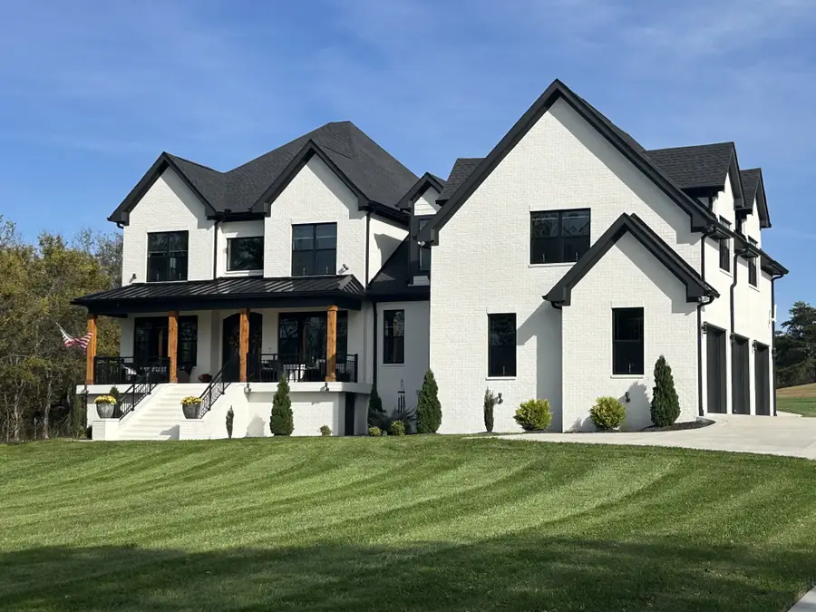 4223 Ironwood Dr, Greenbrier, TN 37073 - #2