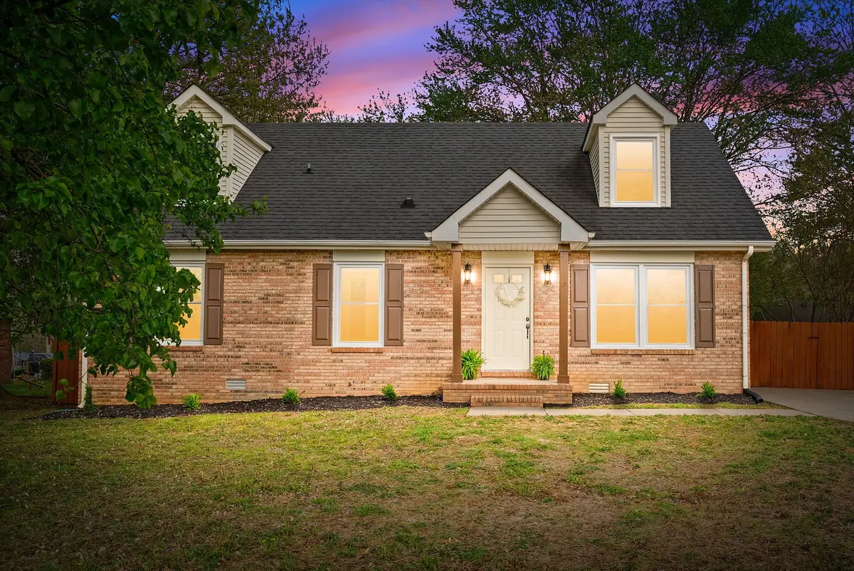 1189 Woodbridge Dr, Clarksville, TN 37042 - #1