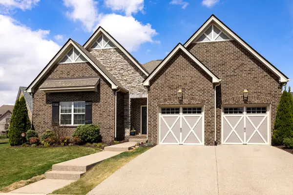 711 Canter Ln, Hendersonville, TN 37075