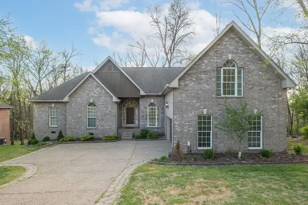 182 Spy Glass Way, Hendersonville, TN 37075