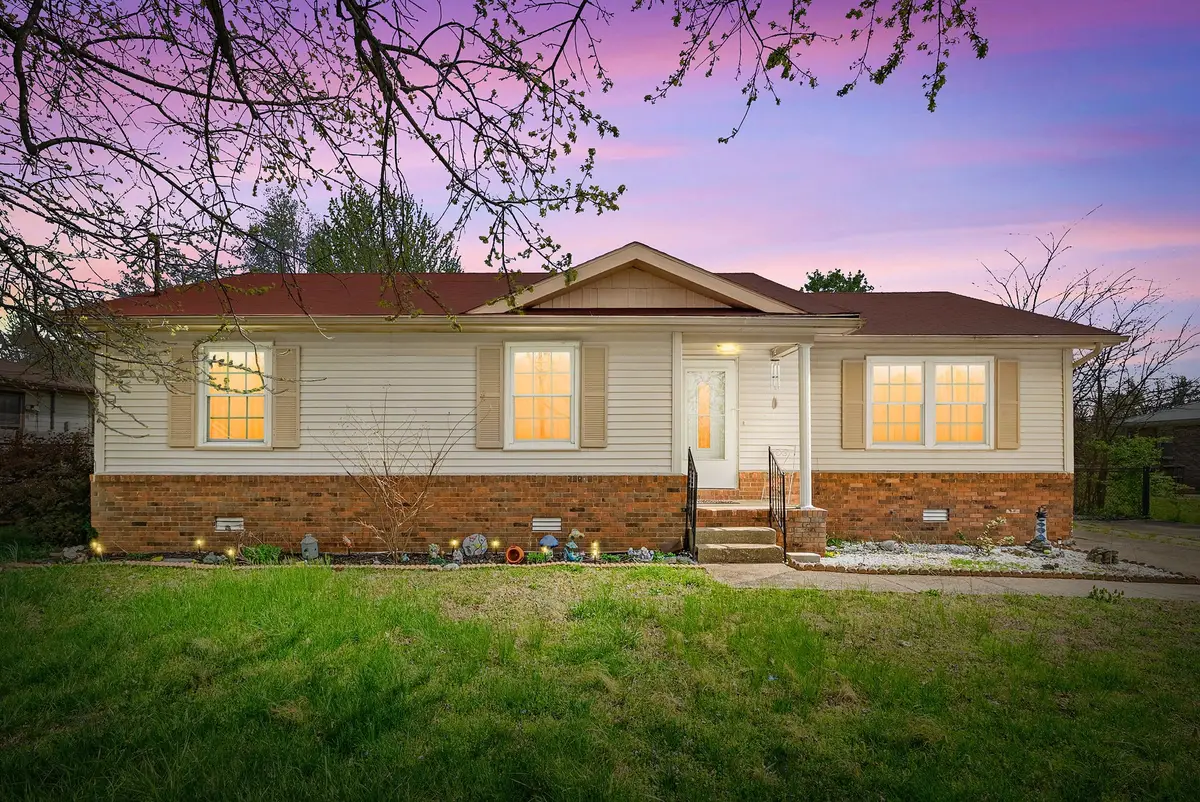 314 Kauai King Dr, Hopkinsville, KY 42240 - #1