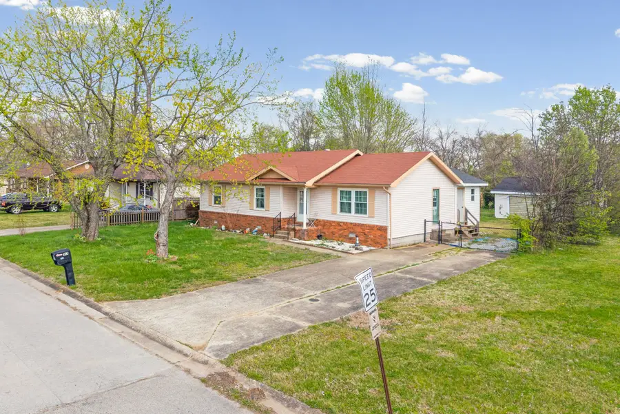 314 Kauai King Dr, Hopkinsville, KY 42240 - #3