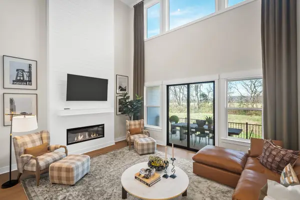 2068 Conductor Ln, Thompsons Station, TN 37179