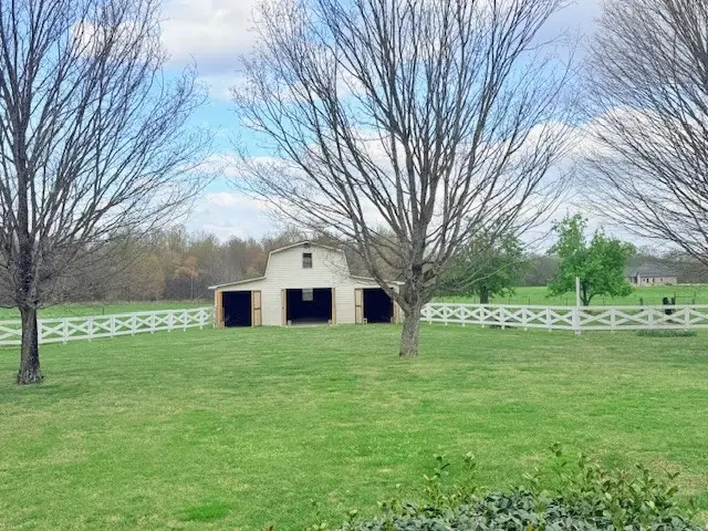 306 Farrar Hill Rd, Manchester, TN 37355 - #2