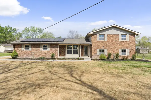 109 Daniel Smith Dr, Hendersonville, TN 37075